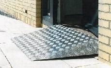 afbeelding van product Drempelplaat aluminium tot 250 Kg (lichte type)