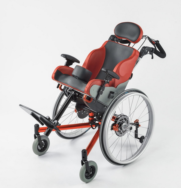Orthos Nomad rolstoel met zit op maat