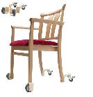 afbeelding van product MobiStol wielen voor stoel met houten poten