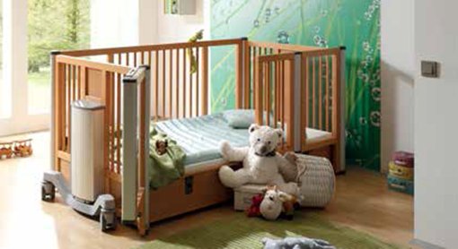 BOCK Dino verpleegbed voor kind / bed jeugdzorg Kinderpflegebett / Jugendpflegebett