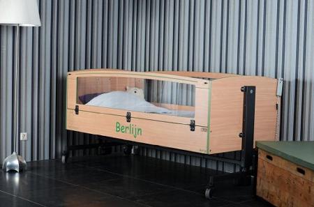 BARRY EMONS Bed Berlijn omranding 40 cm hoog