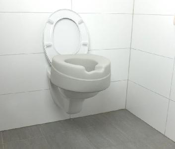 WC-verhoger in geïnjecteerd schuimrubber 669.710