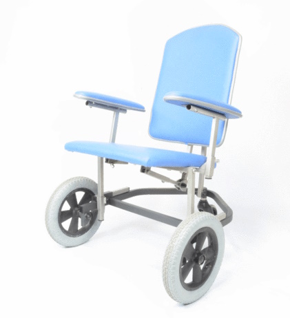 foto van hulpmiddel Tororo Aangepaste trippelstoel rolstoel
