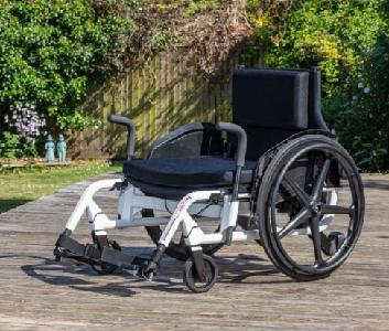 INVACARE Action Ampla rolstoel