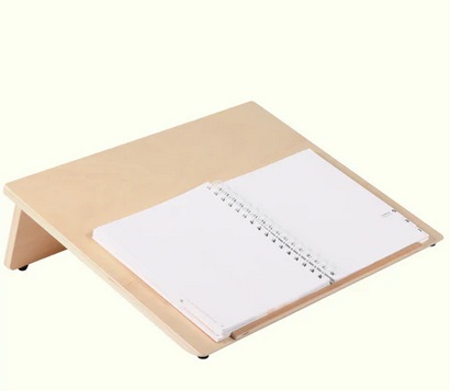 Ergonomische schrijftafel met hellend oppervlak